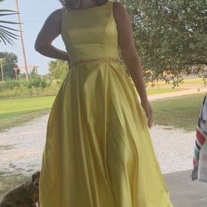 Yellow ball gown dress! Size 4